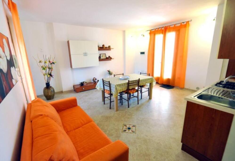 Casa Vacanze La Casa Di Katia Castro  Extérieur photo